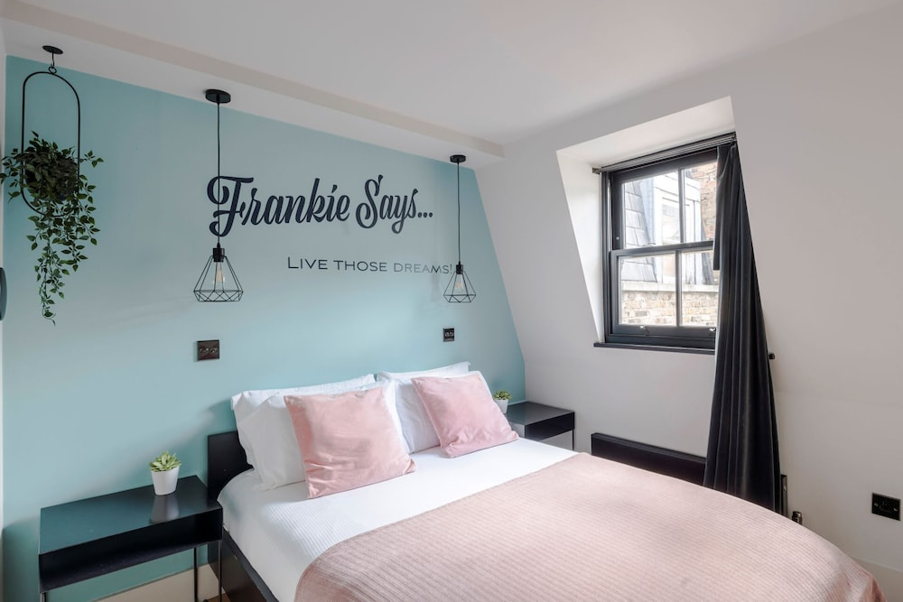 The Acre Penthouse - Covent Garden - by Frankie