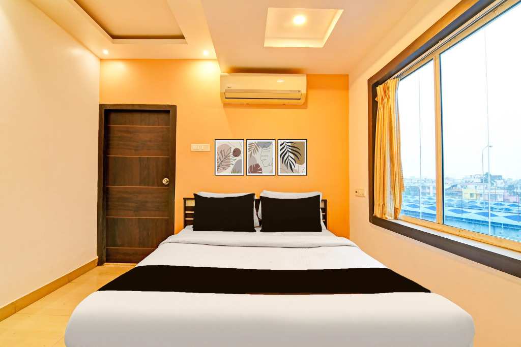 Super Hotel O Baguiati Formerly GR Hospitality