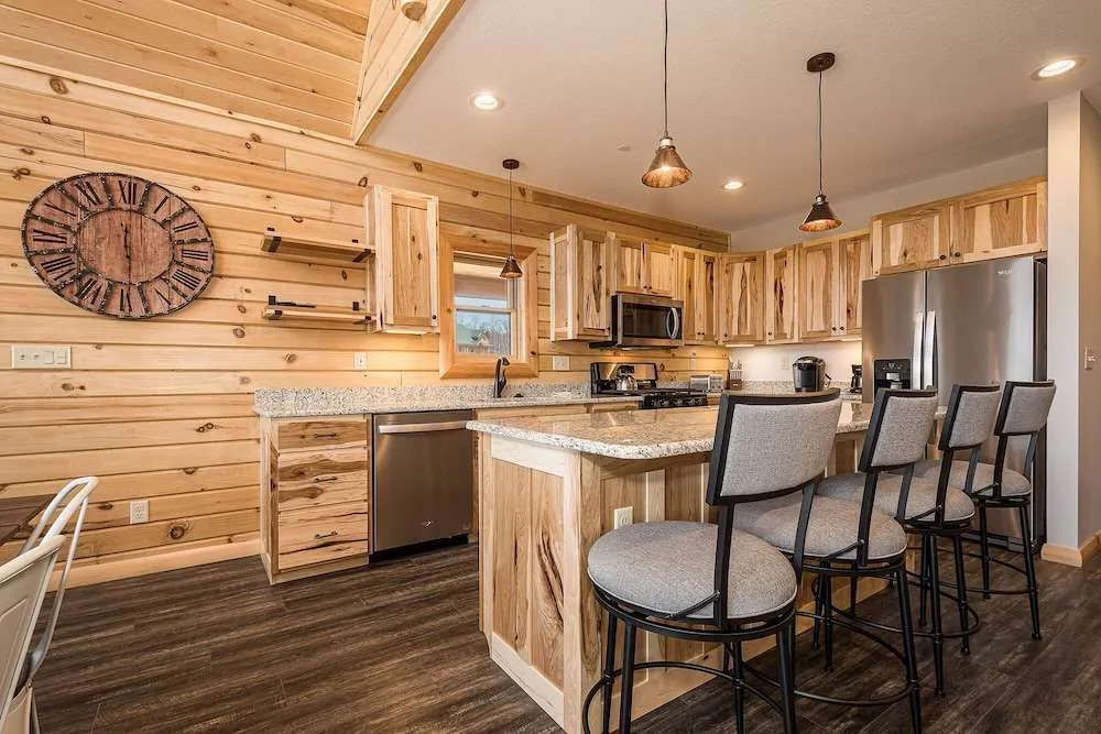 Mountain Crest Lodge