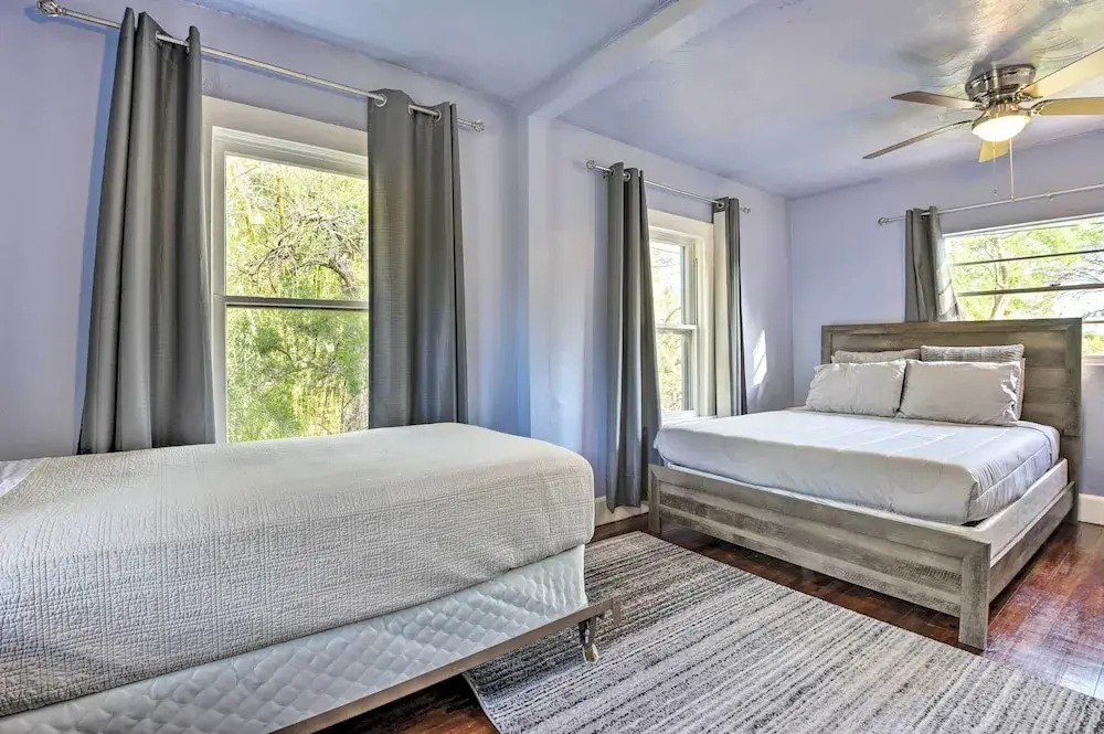 Centrally Located Home - 7 Miles to Siesta Key