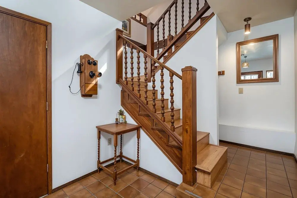 Tranquil Retreat - Home With Spacious Deck & Grill 4 Bedroom Home