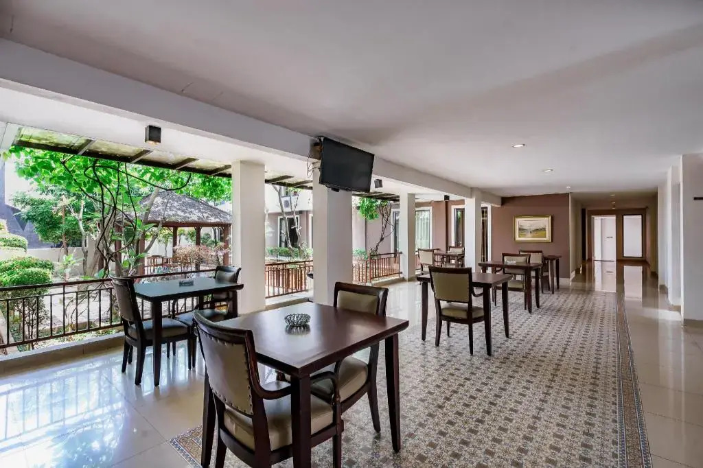 Sans Vibes Jasmine Suite TB Simatupang