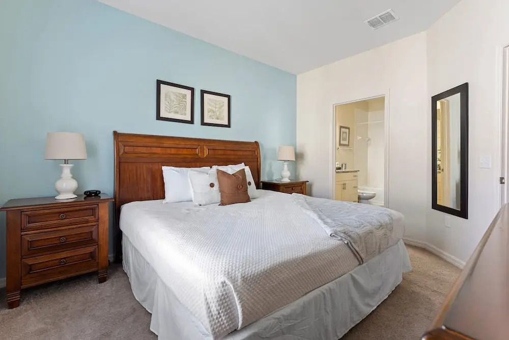 Welcoming 4 BR Sleeps 10 Guests WL2901