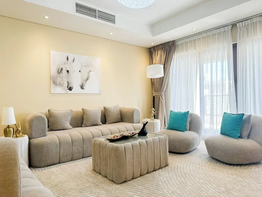 Massive 2 Bedroom with Palm View Balqis