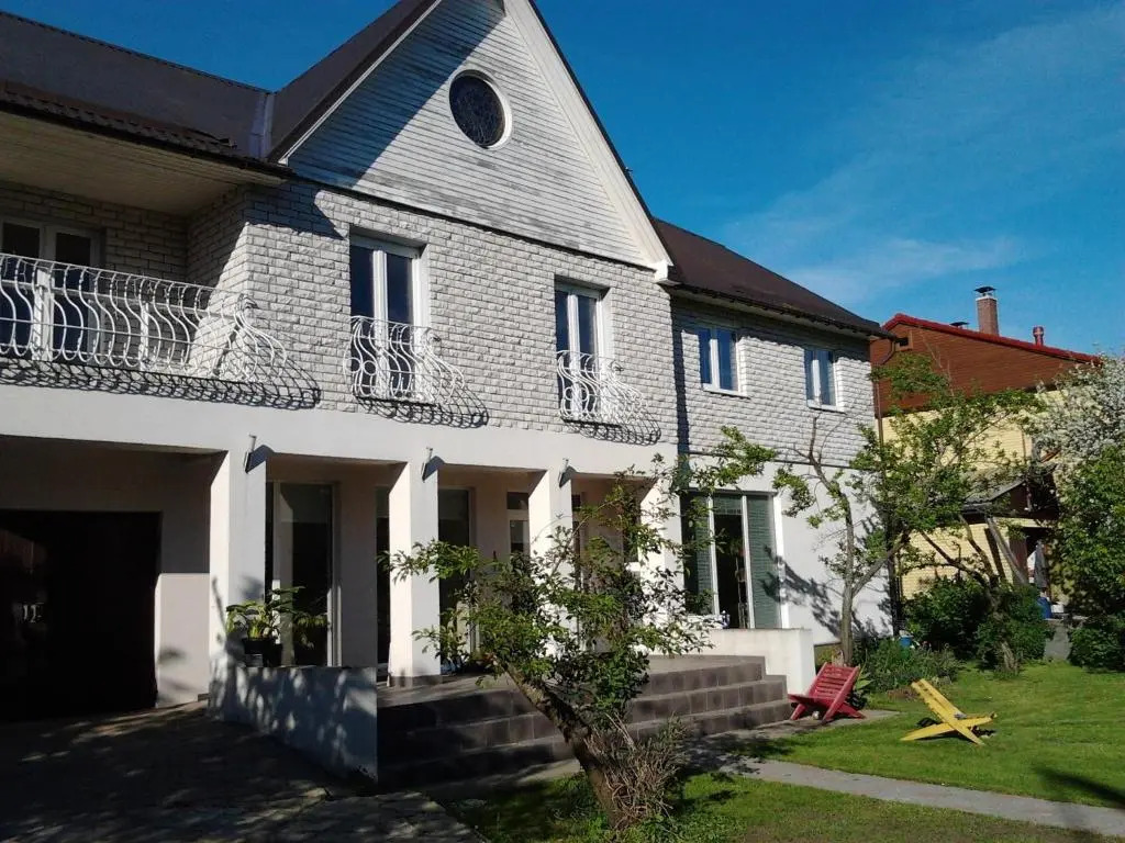 Oti Guesthouse