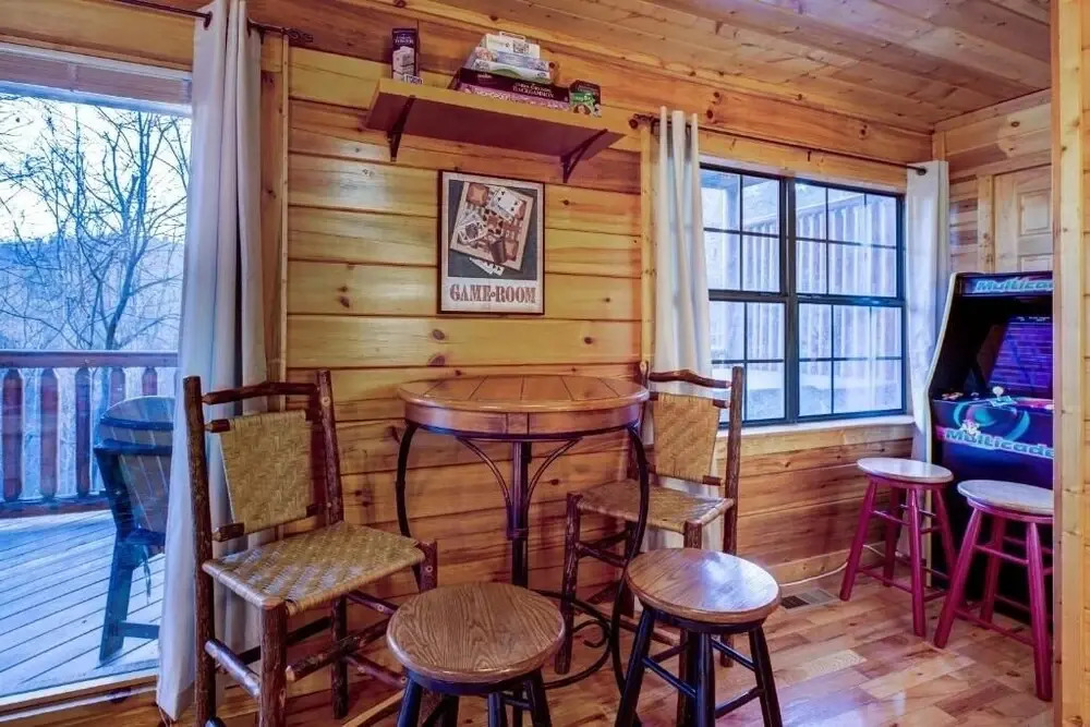All Ya Need 4 Bedroom Cabin