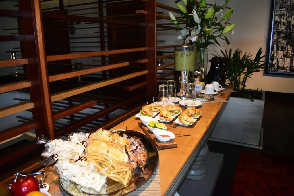 Square Small Luxury Hotel - Nuevo Consulado