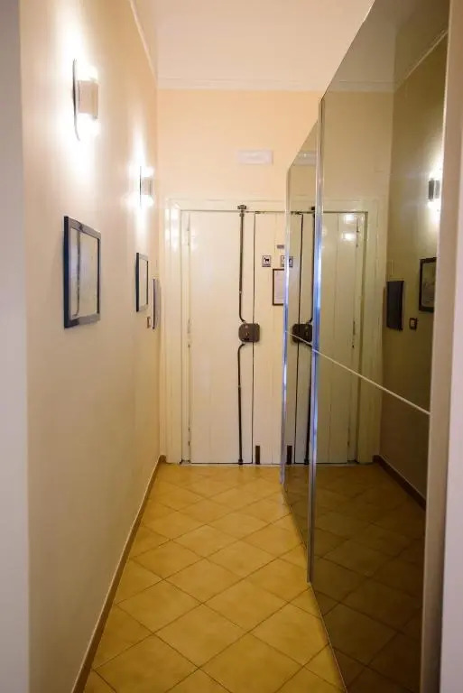 Large Apartment In The Heart Of Chiaia