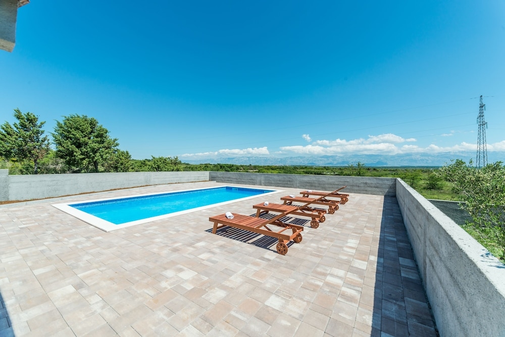 Villa Maslina with private pool on quiet location - by TA Leut Agency