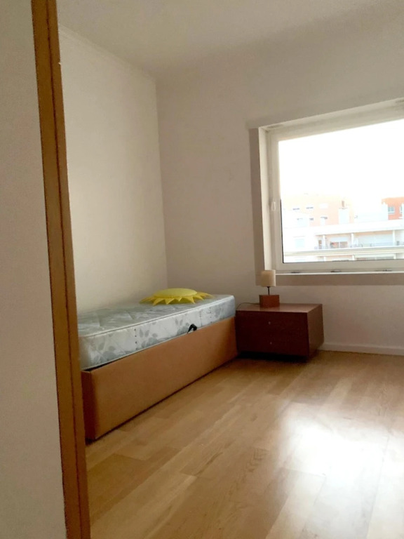 Apartment with 3 Bedrooms in Lisboa, with Wonderful City View, Balcony And Wifi - 20 Km From the Beach