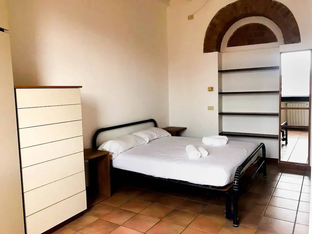 ALTIDO Porta Romana Vintage Flat