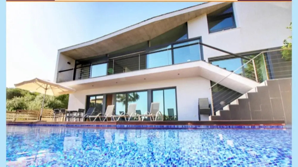 Villa With 3 Bedrooms in Cala Llonga, With Private Pool, Enclosed Garden and Wifi Near the Beach