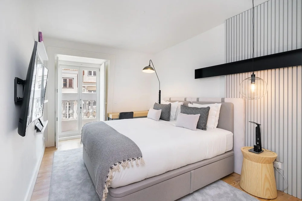 Prime Location Luxury Apartment