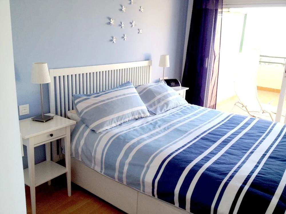 Apartment With 2 Bedrooms in Marbella, With Wonderful Mountain View, P
