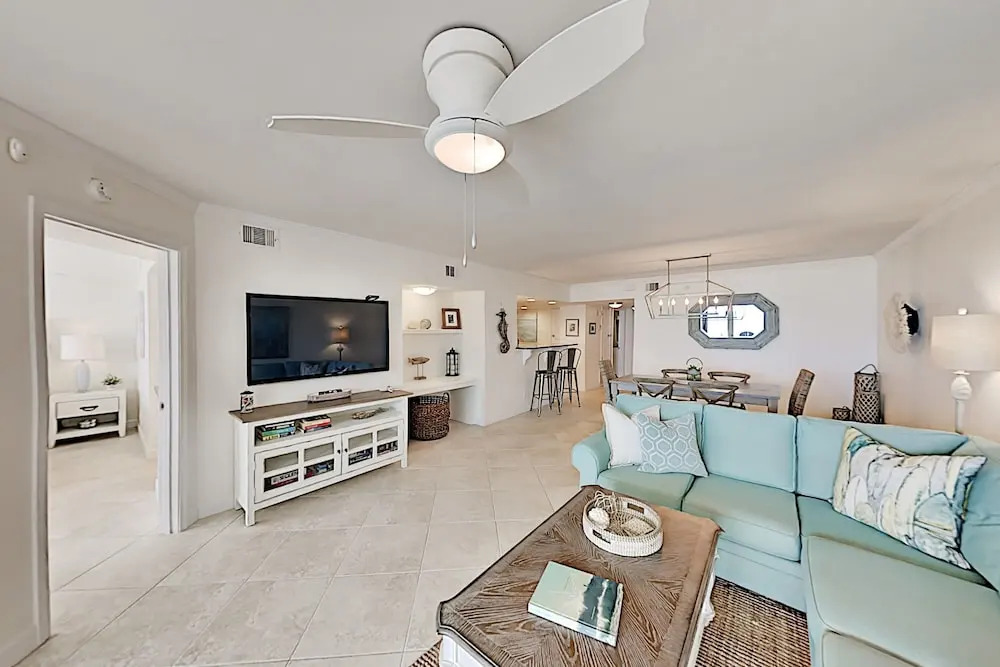 Beachfront W/ 3 Pools, Spa, Marina & Tennis 3 Bedroom Condo
