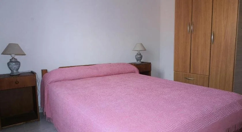 Cerca Departamentos
