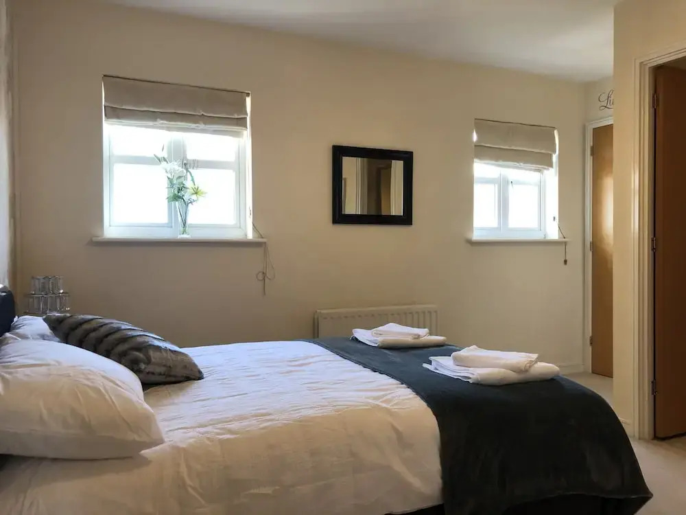Ebbsfleet/bluewater River View Apartment