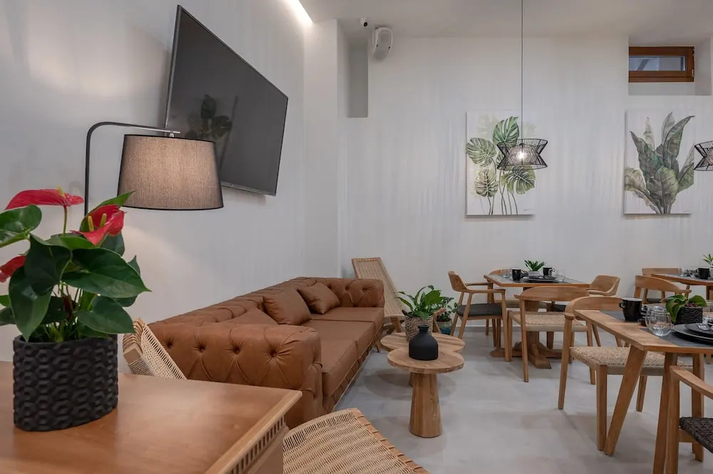Marea Boutique Suites