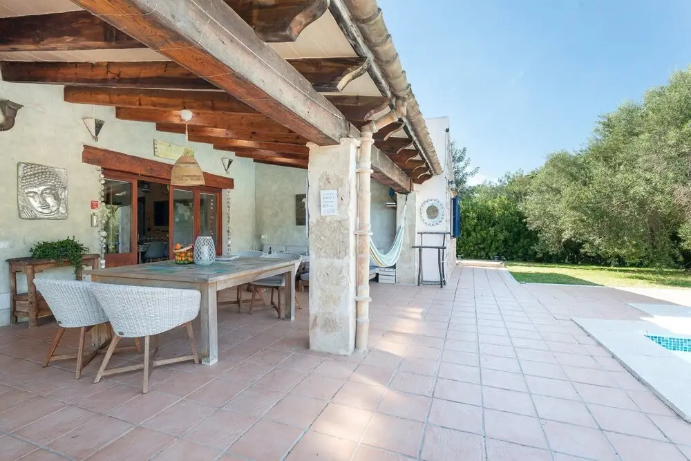 - House In