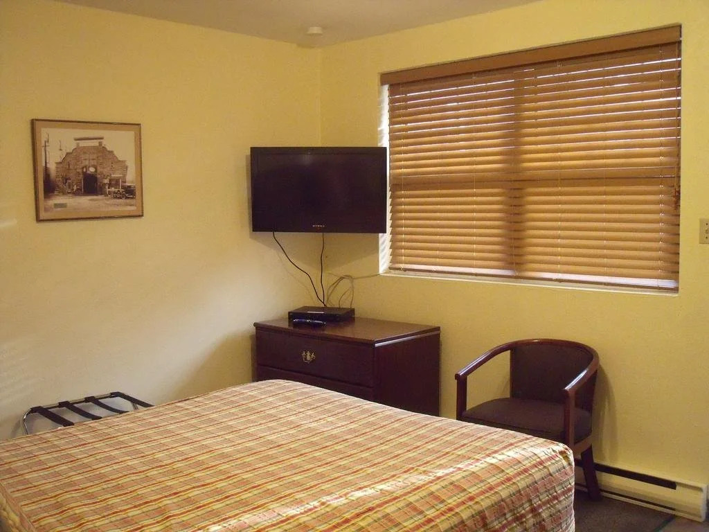 Maple Leaf Motel