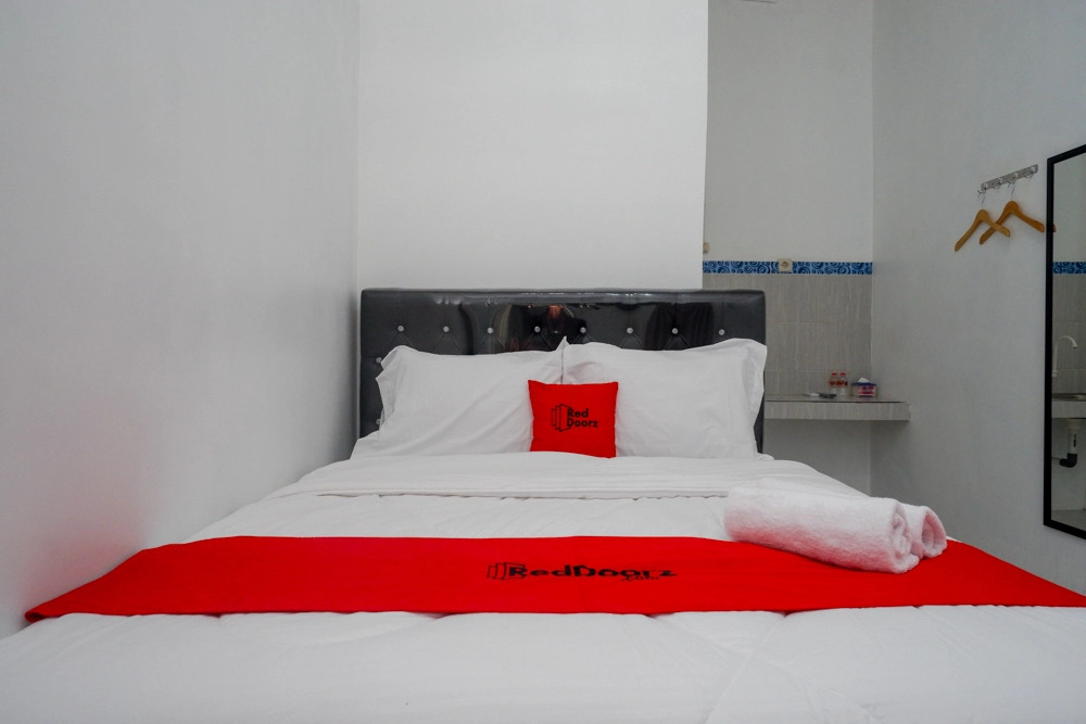 RedDoorz near Universitas Semarang 2