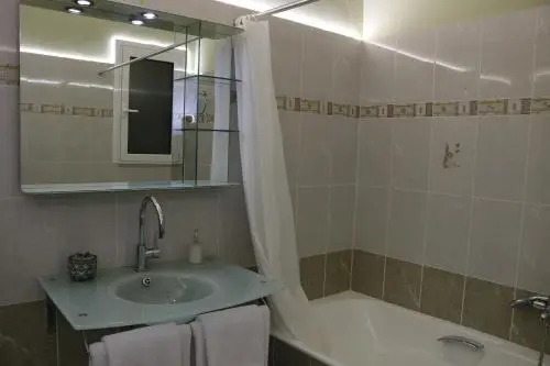 Laconian Collection  Lykourgou 10