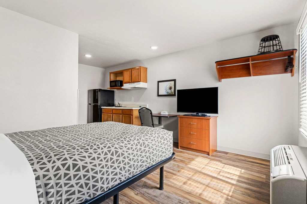 WoodSpring Suites Tulsa