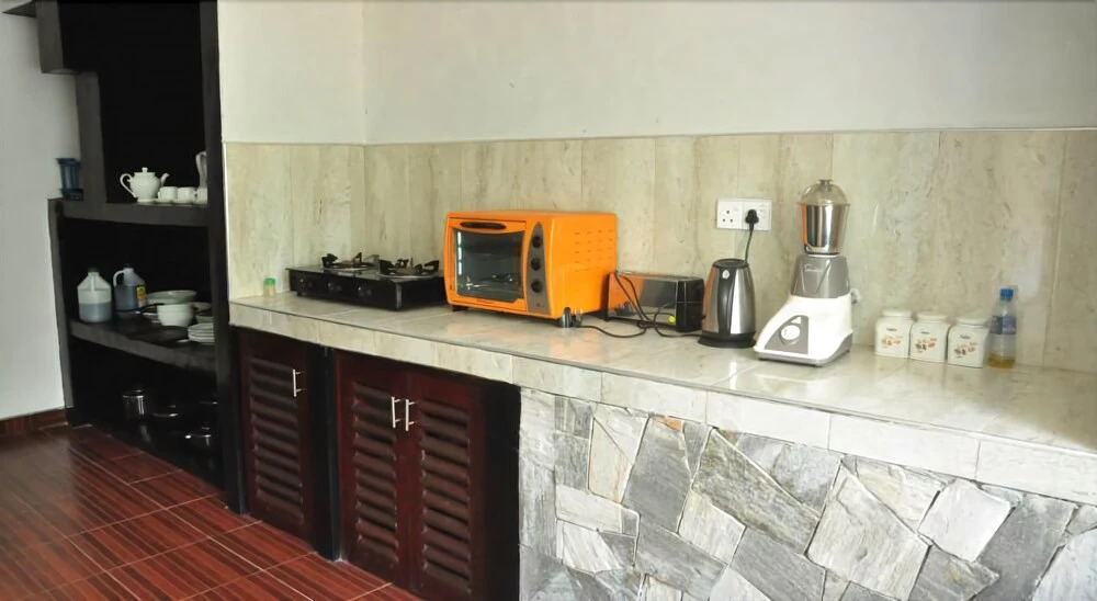 Asantha Guest House