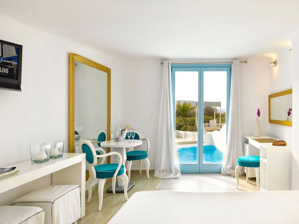Suntouch Suites ‘’by Checkin’’ Adults Only