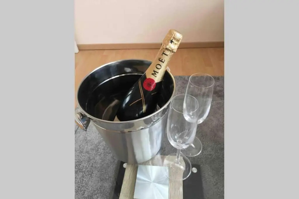 New Cozy Apartment, Top Location, 12 Min To Center (Adults Only)