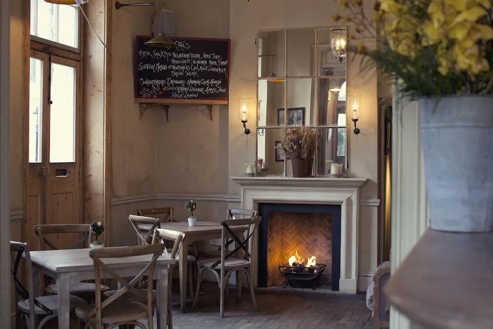 The Orange Public House  Hotel