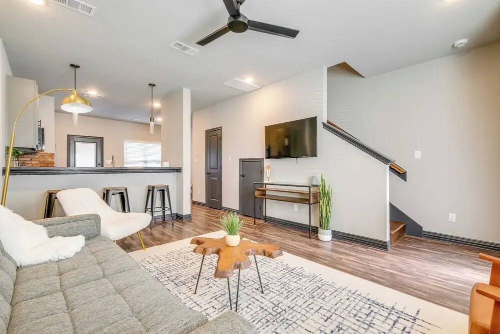 Newly Built 'corner Hideaway' 3 Mi to Texas A & M