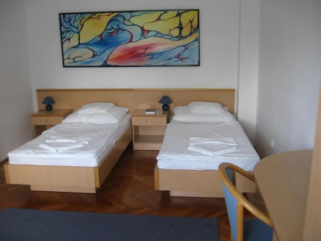 Leier Business Hotel