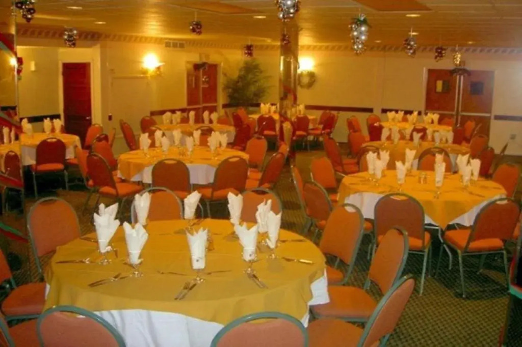Carls Unique Inn