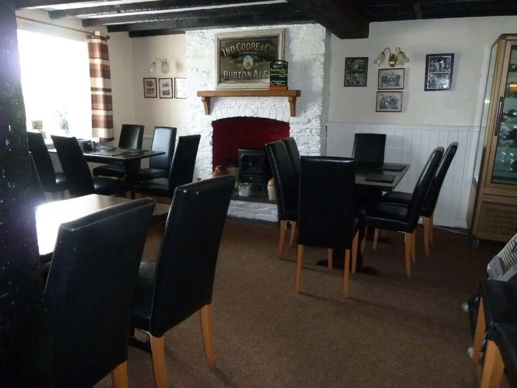Mid Wales Inn