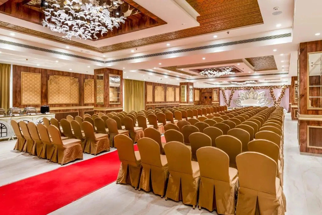 SkkyLight Lords Inn Nanded