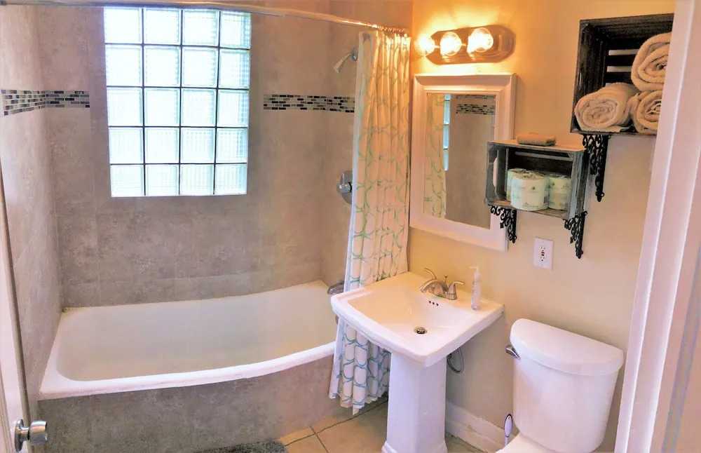 Near Downtown Salt Lake City - 6 Br Home