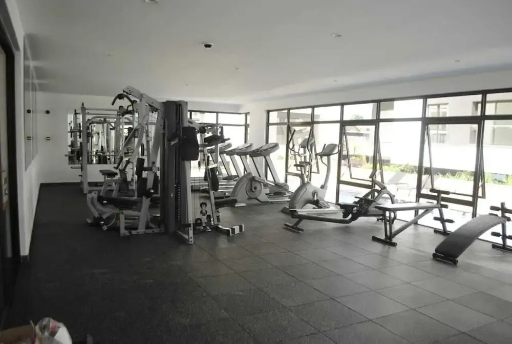 Astoria 1 BR with Gym &Pool In Lavington