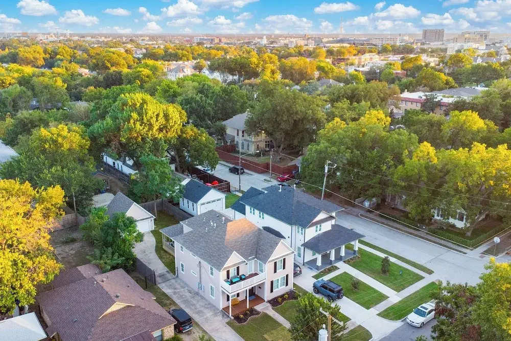 Outdoor Oasis: 2 Mi to Downtown Dallas & Venues!