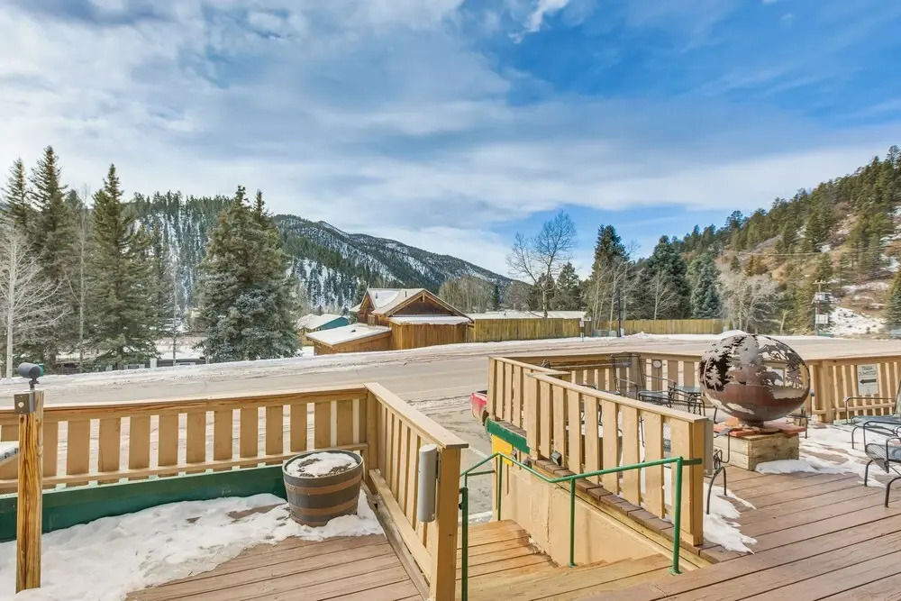 Main Street Red River Condo w/ Fireplace & Views!