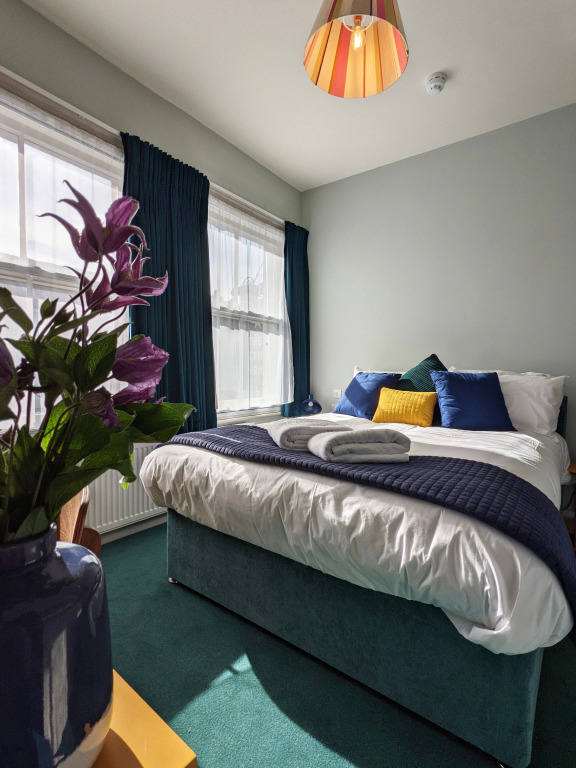 The Stirling Arms Pub & Rooms