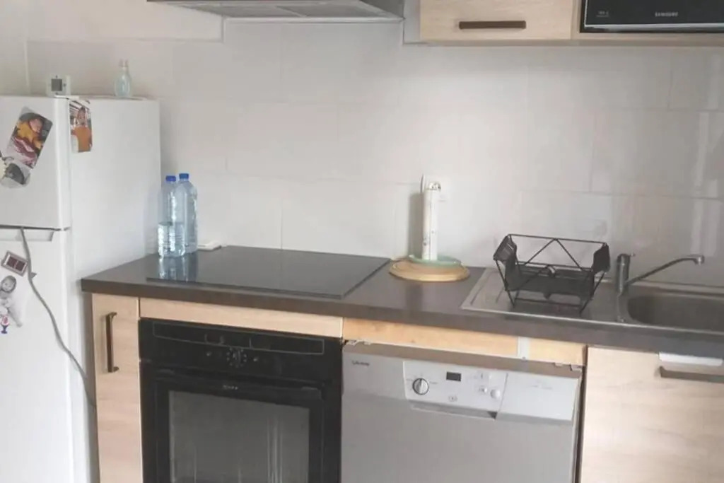 superbe appartement T3 traversant avec place de parking