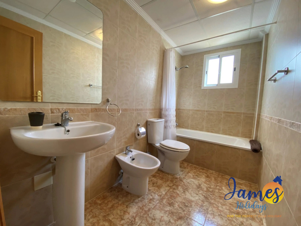 La Cinuelica R14 1st flr apt overlooking pool L182