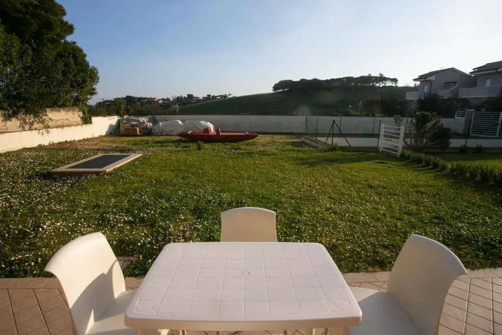 M58 - Marcelli, nuova villetta con giardino