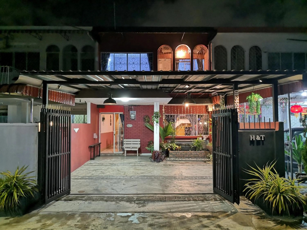 H&T Vintage Decor Homestay