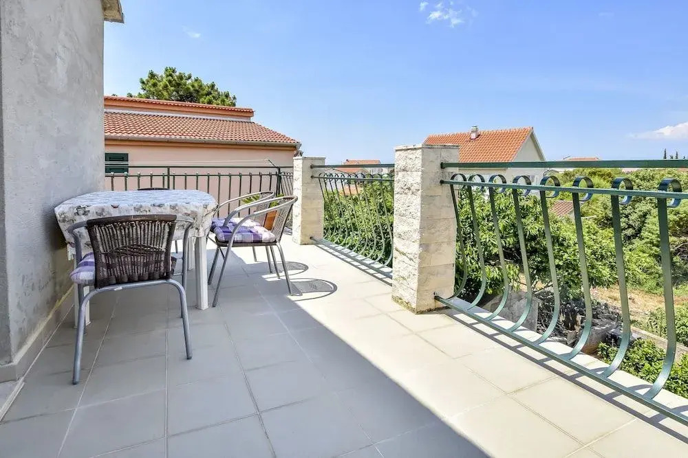 Apartment Karabatic