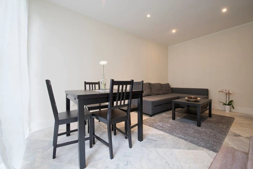 Saint Pauls Suite 5