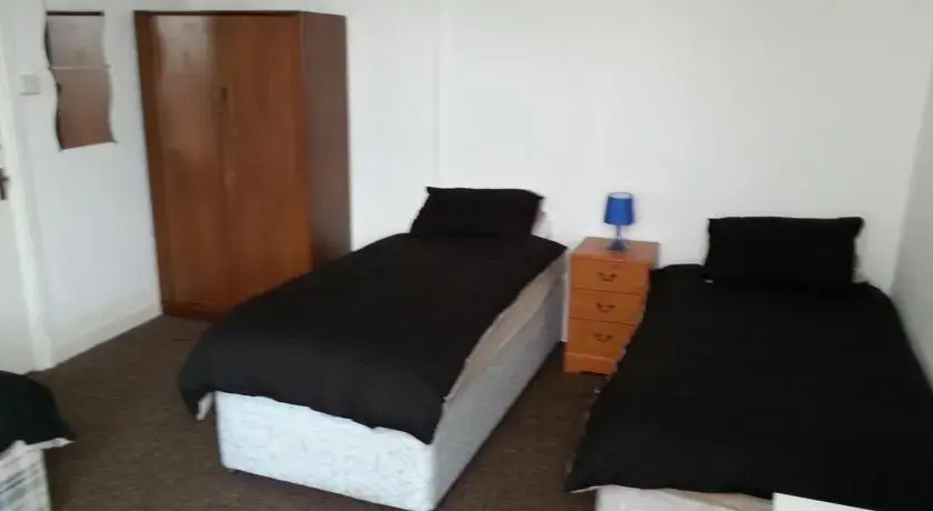 Decades Express Inn