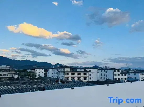 Yunmiao | Yijing Nebula Retreat Snow Mountain View Homestay (Shuhe Ancient Town Branch)