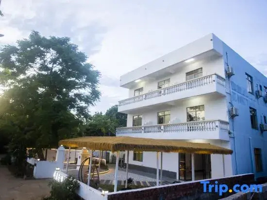 Weizhou Island Banxia Yunjian Homestay (Shell Beach)